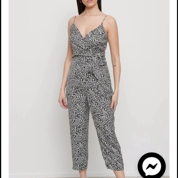 BNWT Dynamite Romper - Picture 1 of 3